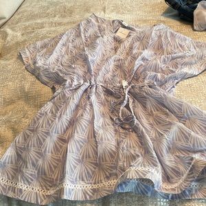 Club Monaco beach coverup NWT lavender & white with cinch waist